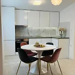 Lux Garden Luxury Apartamento *