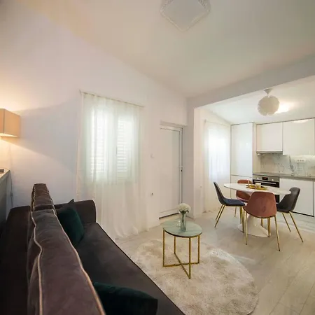 Lux Garden Luxury * 스플리트