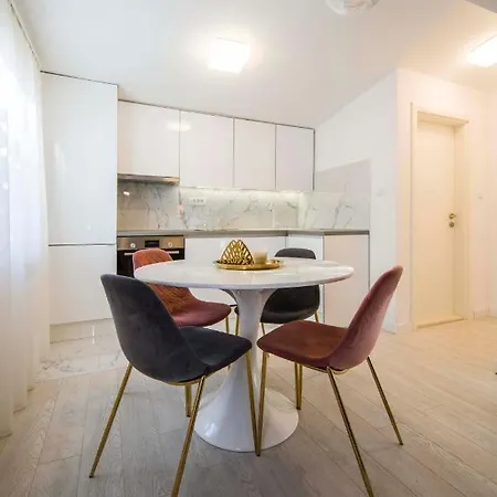 Lux Garden Luxury * 스플리트