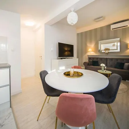 아파트 Lux Garden Luxury 스플리트