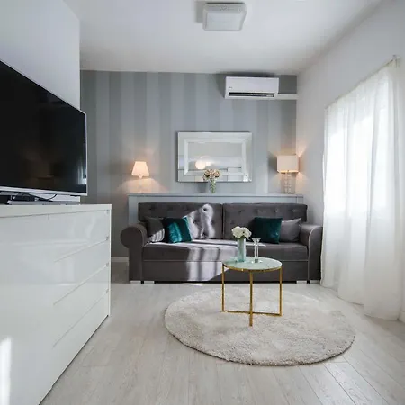 Lux Garden Luxury Апартаменты