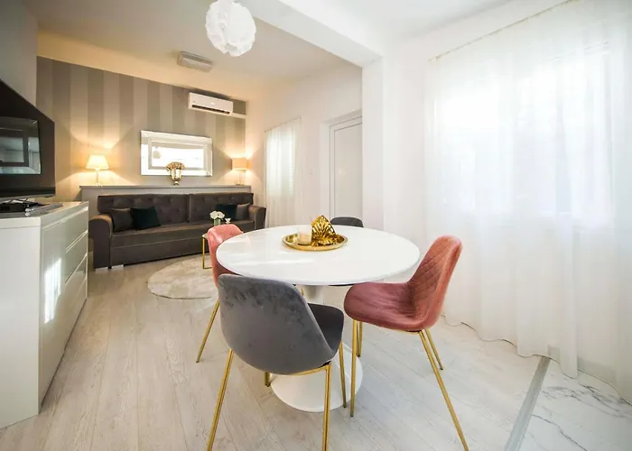 Lux Garden Luxury 아파트 *